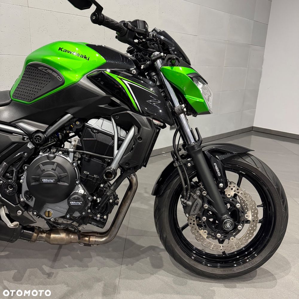 Kawasaki Z 650 - 4