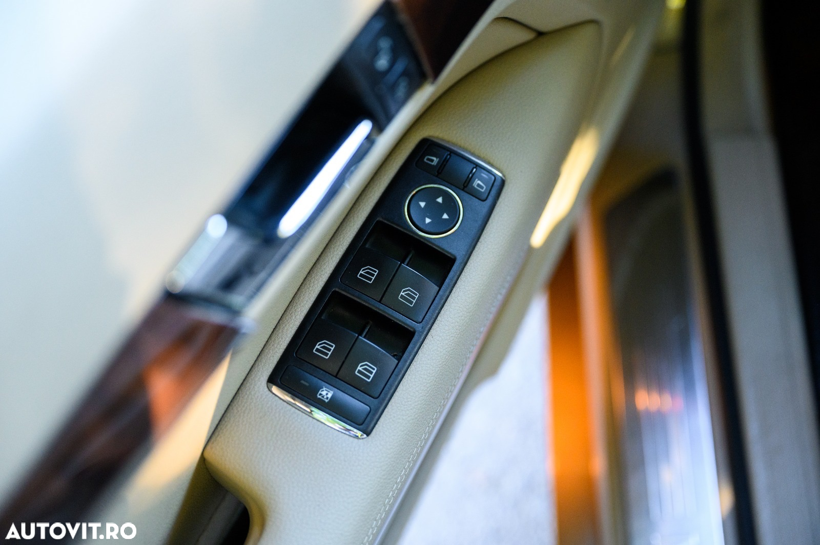 Mercedes-Benz E - 23