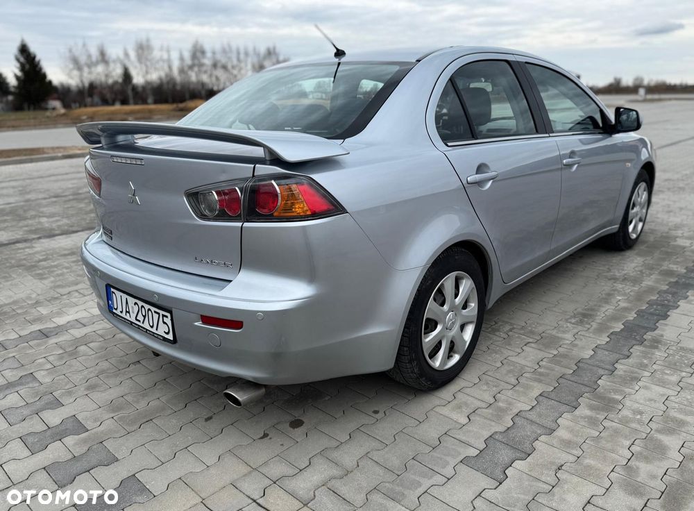 Mitsubishi Lancer 1.6 - 5