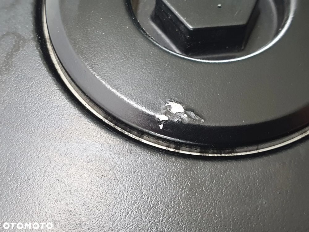 SUZUKI GSR 750 11-16 DEKIEL POKRYWA + ŚRUBY - 11