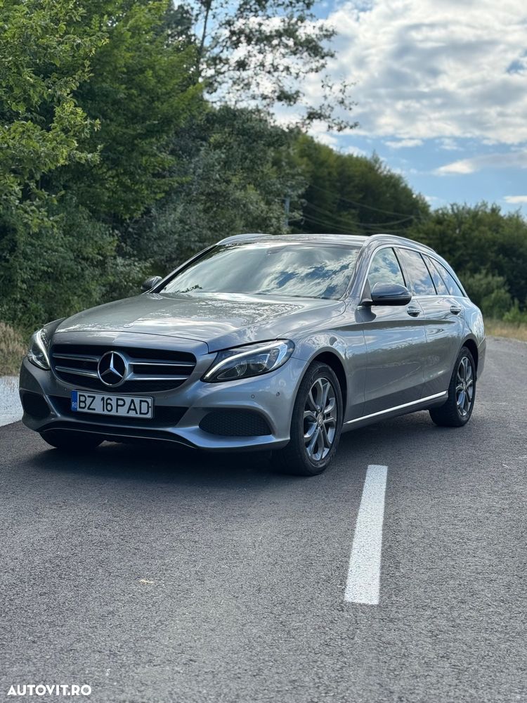 Mercedes-Benz C - 12