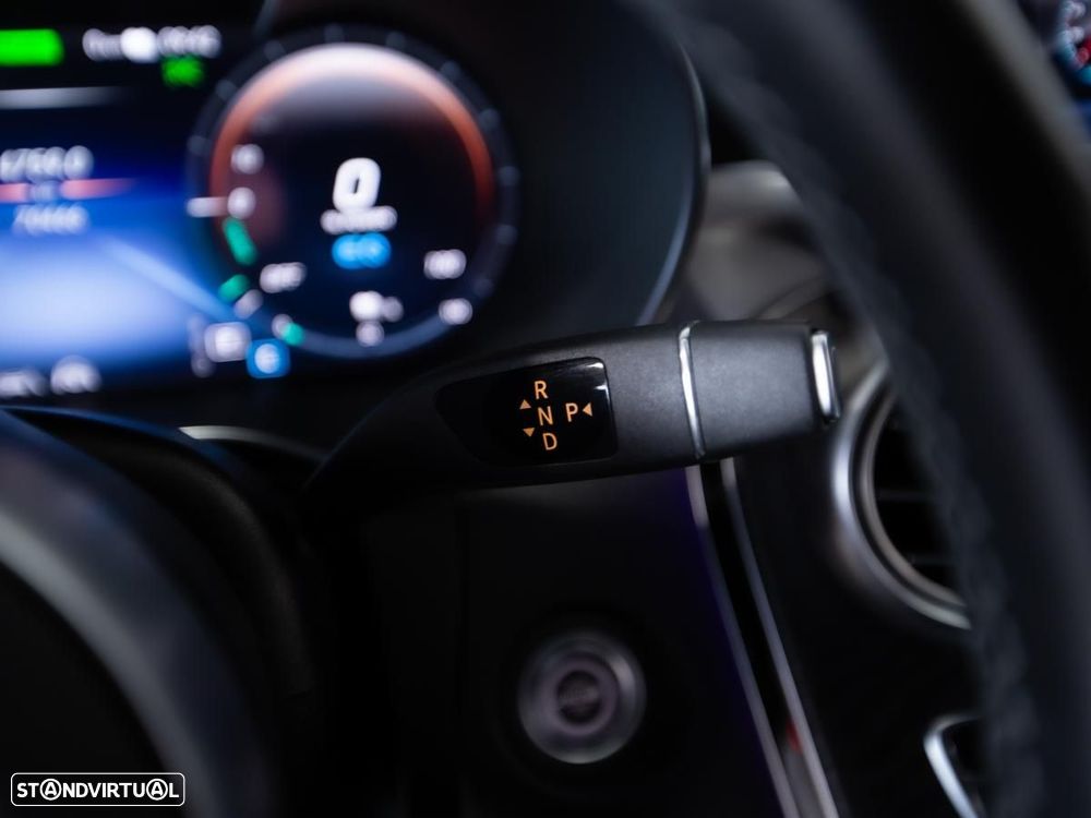 Mercedes-Benz C 300 de AMG Line - 19