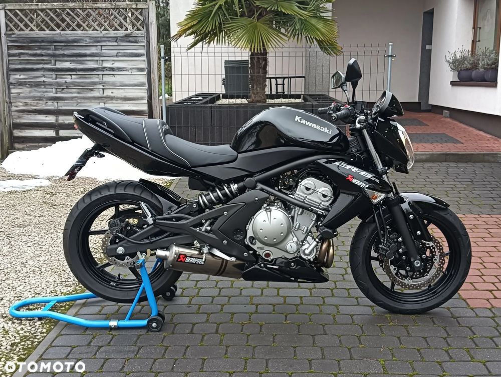Kawasaki ER - 12