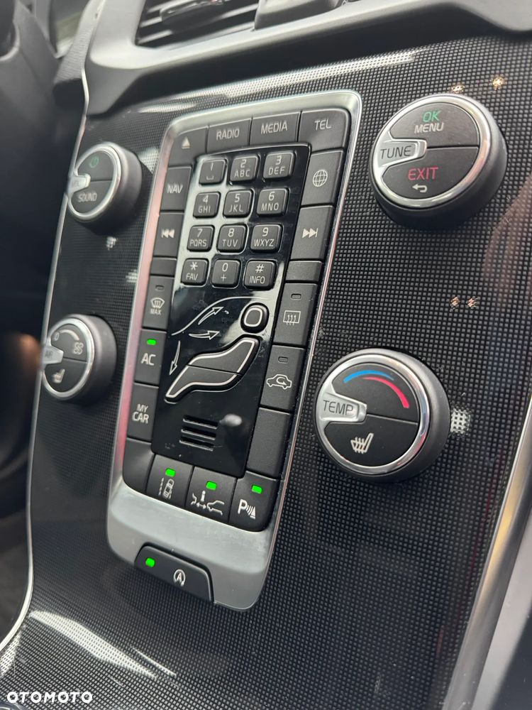 Volvo V40 Cross Country D3 - 16