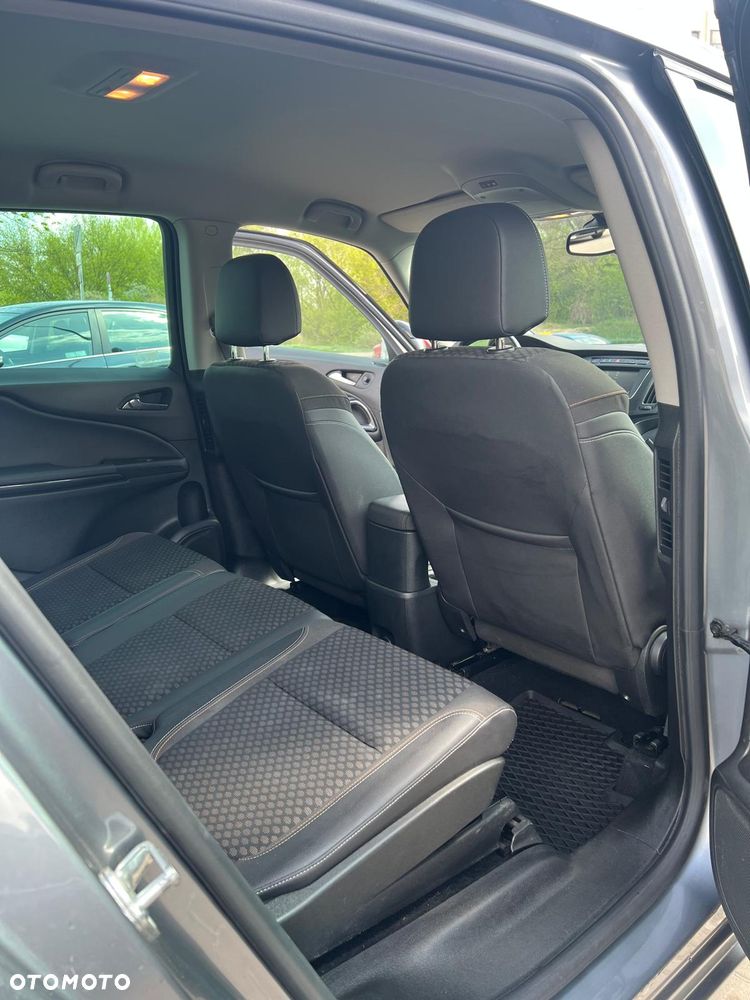 Opel Zafira - 16