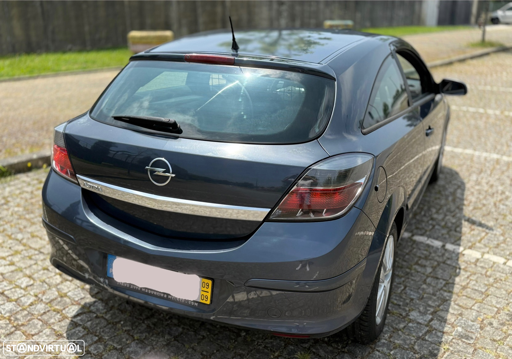 Opel Astra GTC 1.3 CDTi - 3