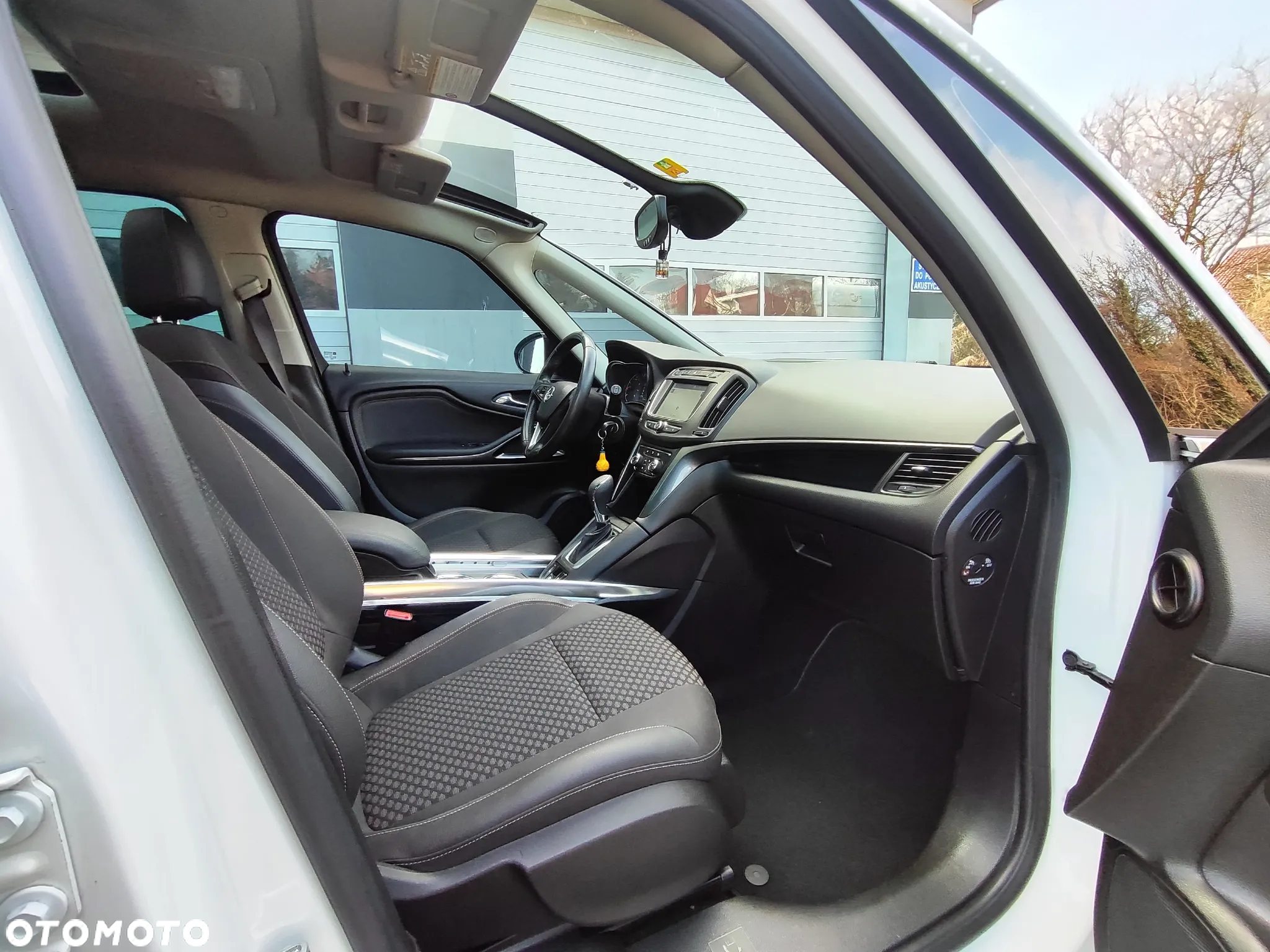 Opel Zafira Tourer 1.4 Turbo Automatik Business Edition - 14