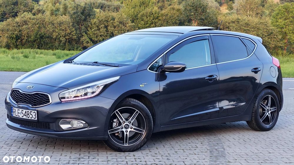 Kia Ceed 1.4 CVVT Dream Team Edition - 13