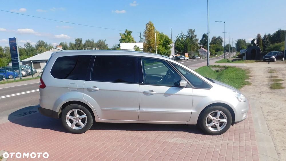 Ford Galaxy - 23