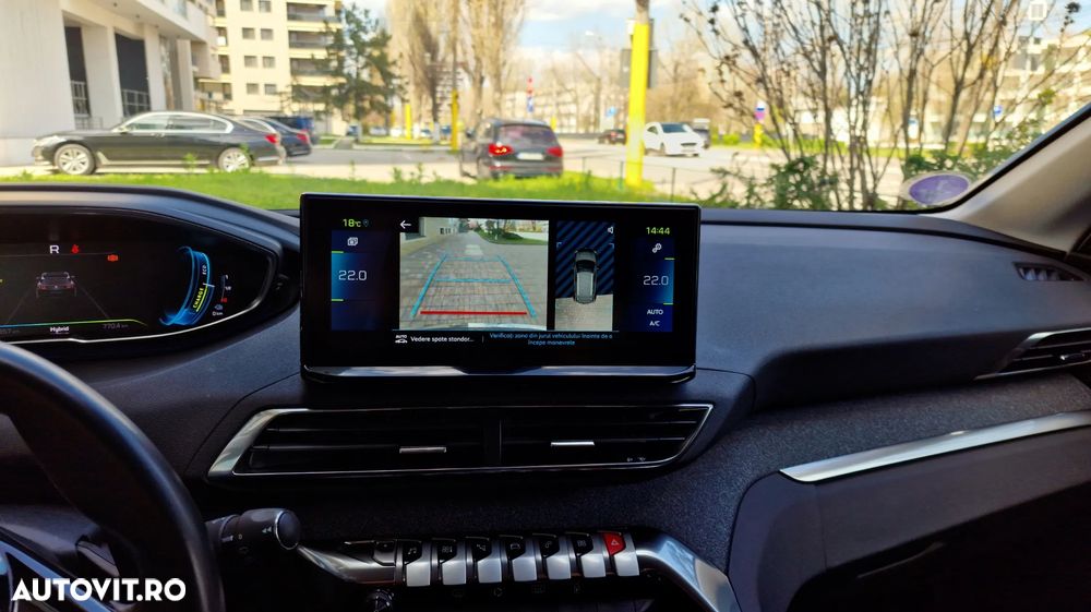 Peugeot 3008 225 e-EAT8 Allure Pack - 25