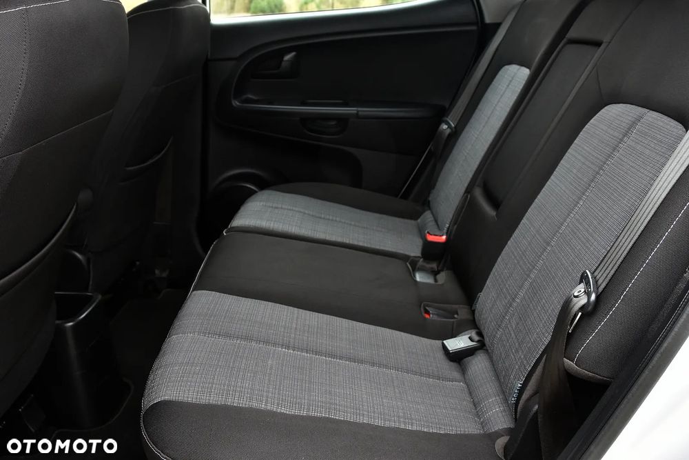 Kia Venga 1.6 M - 28