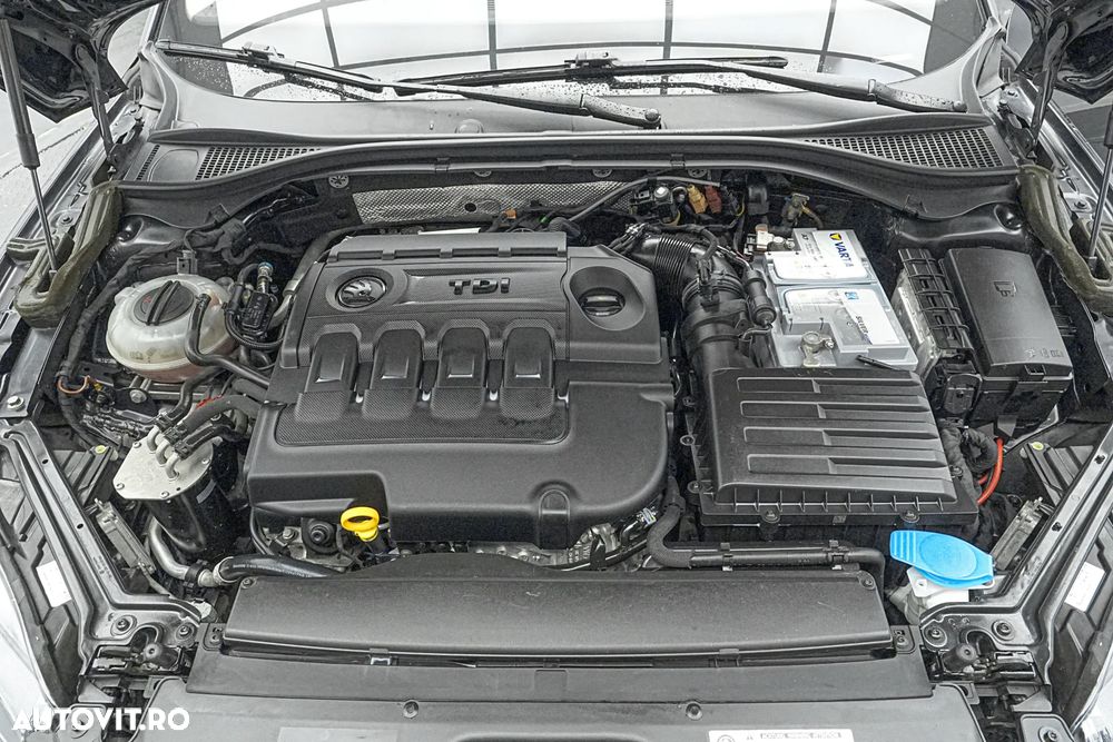 Skoda Superb 2.0 TDI DSG Style - 26