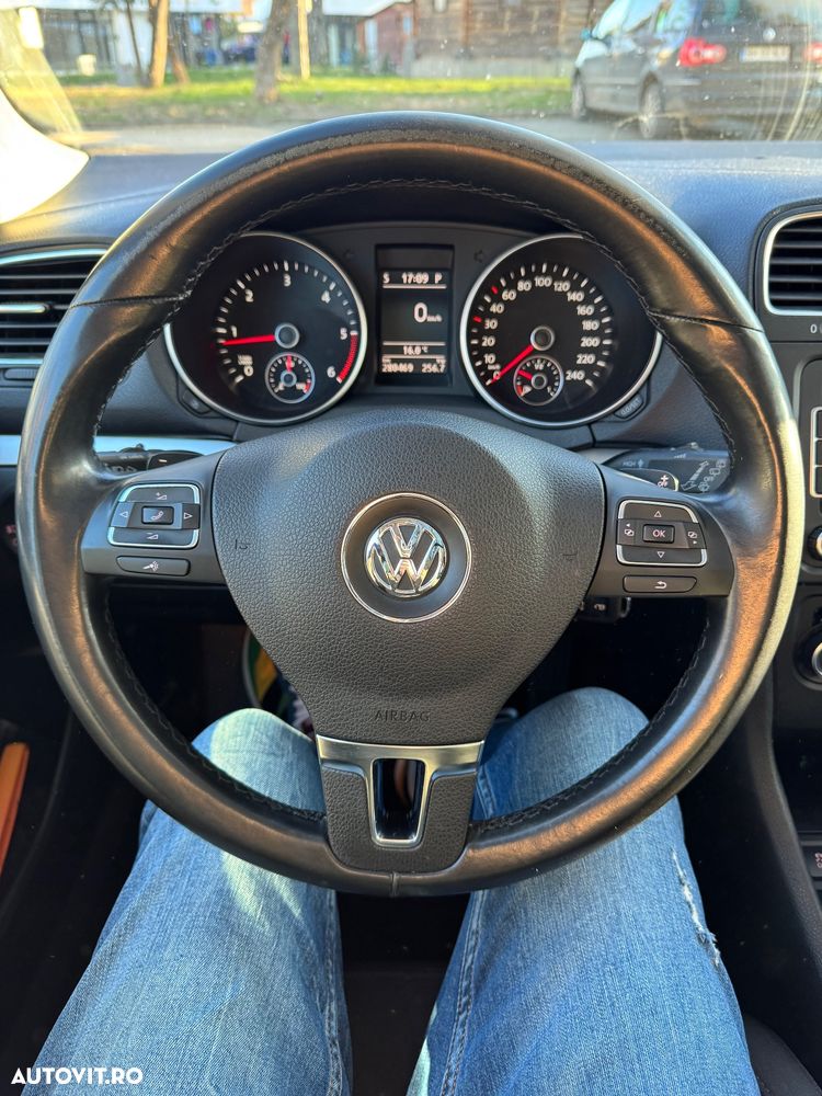 Volkswagen Golf 1.6 TDI BlueMotion Technology DSG Comfortline - 6