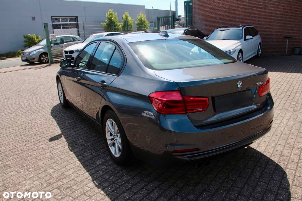 BMW Seria 3 320i Edition M Sport Shadow - 5