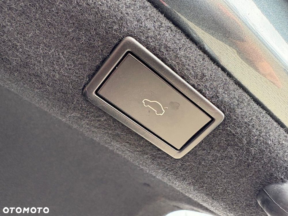 Skoda Superb 2.0 TDI Ambition DSG - 19