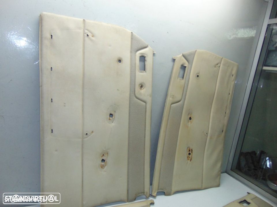 Mercedes W114 - quartelas das portas - 5