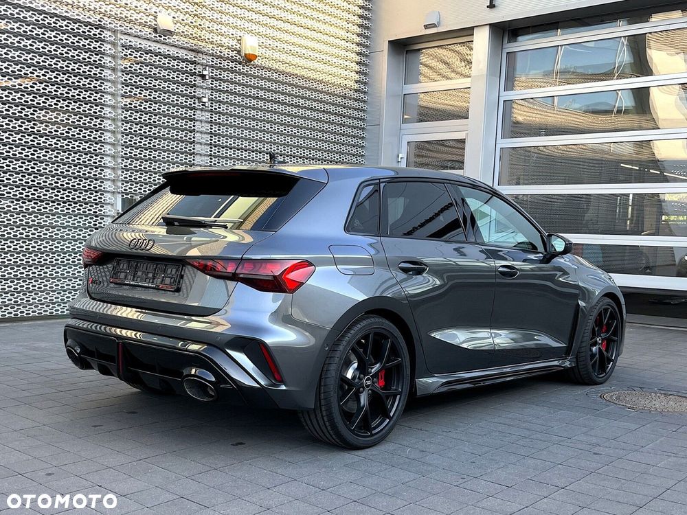 Audi RS3 Sportback - 10
