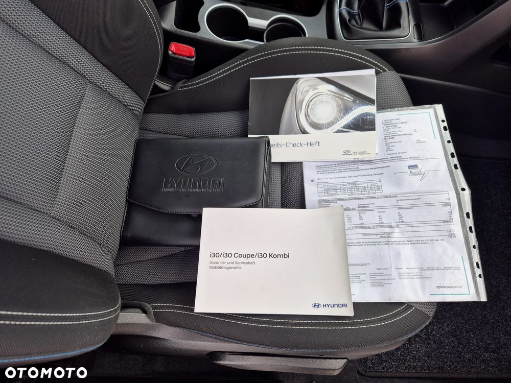 Hyundai i30 blue Kombi 1.6 GDi Passion - 6