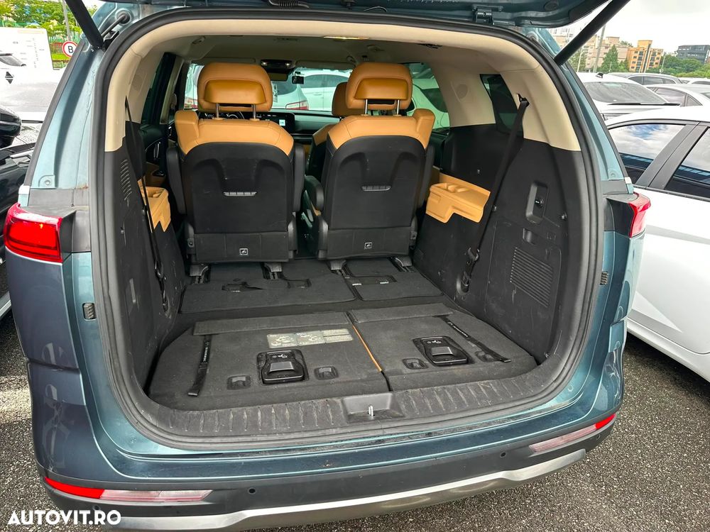 KIA Carnival 2022 — imagine 10