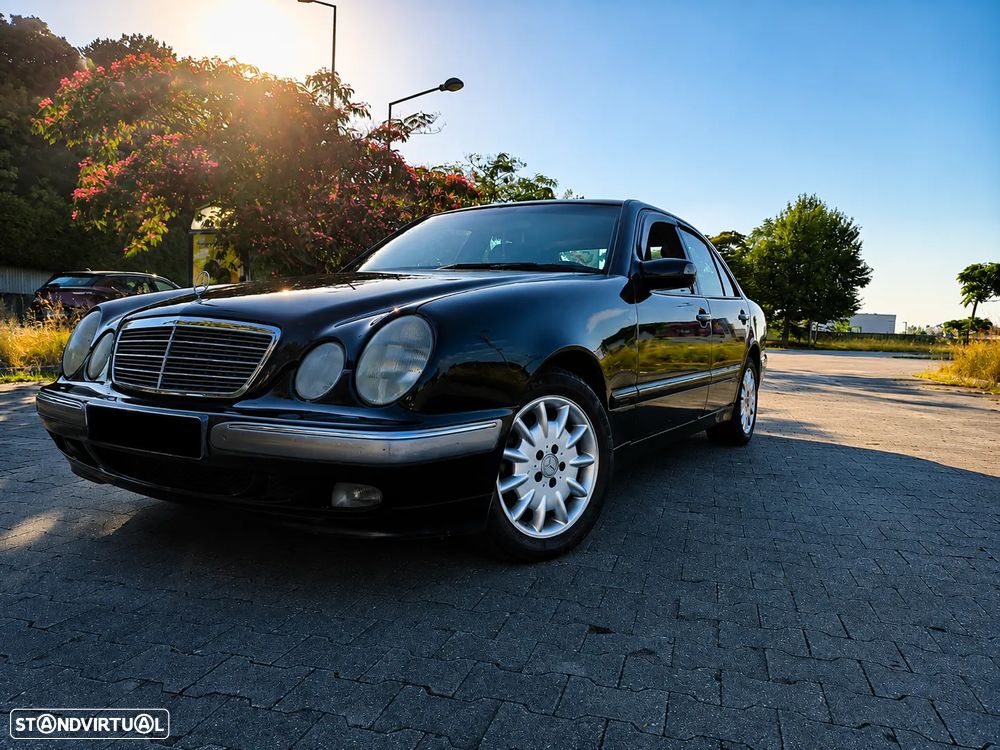 Mercedes-Benz E 220 - 5