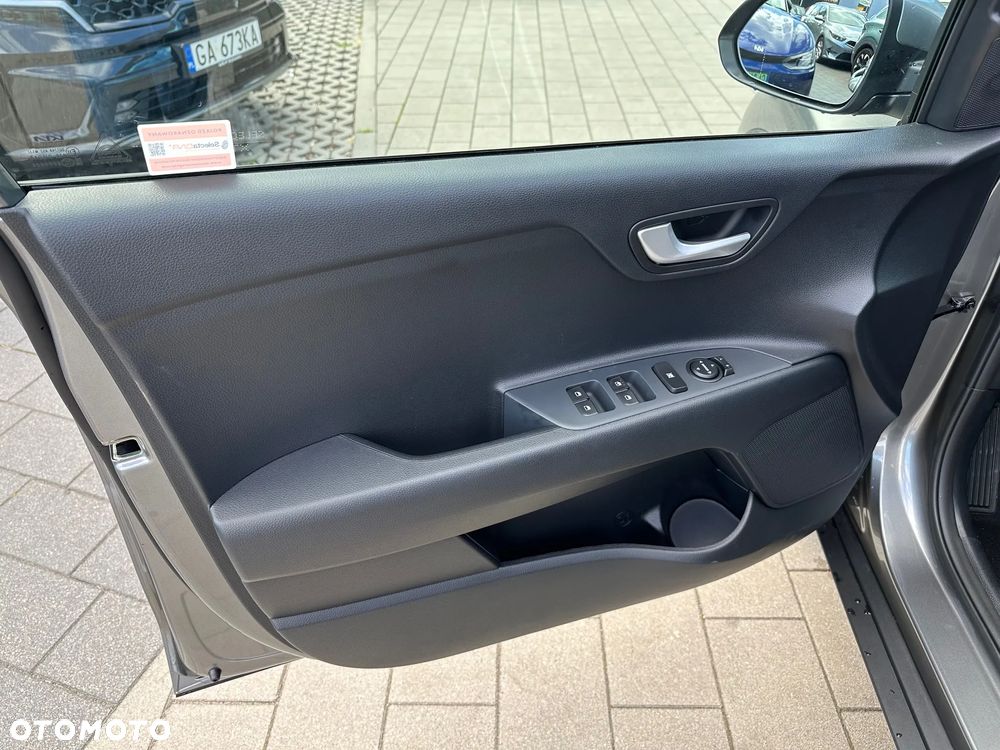 Kia Stonic 1.2 M - 13