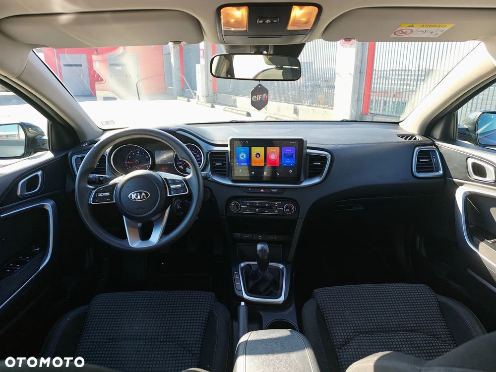 Kia Ceed - 1