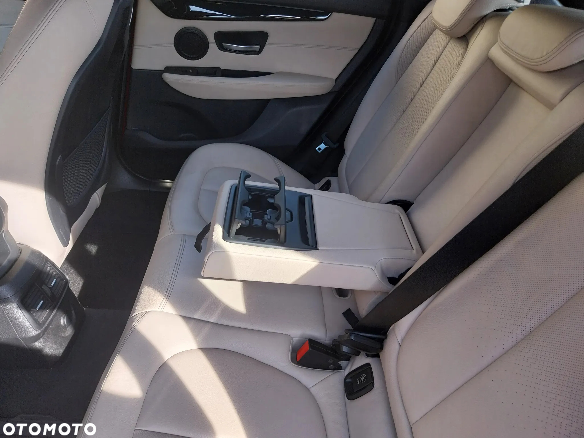 BMW Seria 2 218i Luxury Line - 10