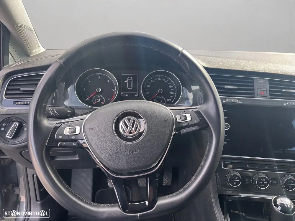 VW Golf Variant 1.6 TDi Confortline - 10