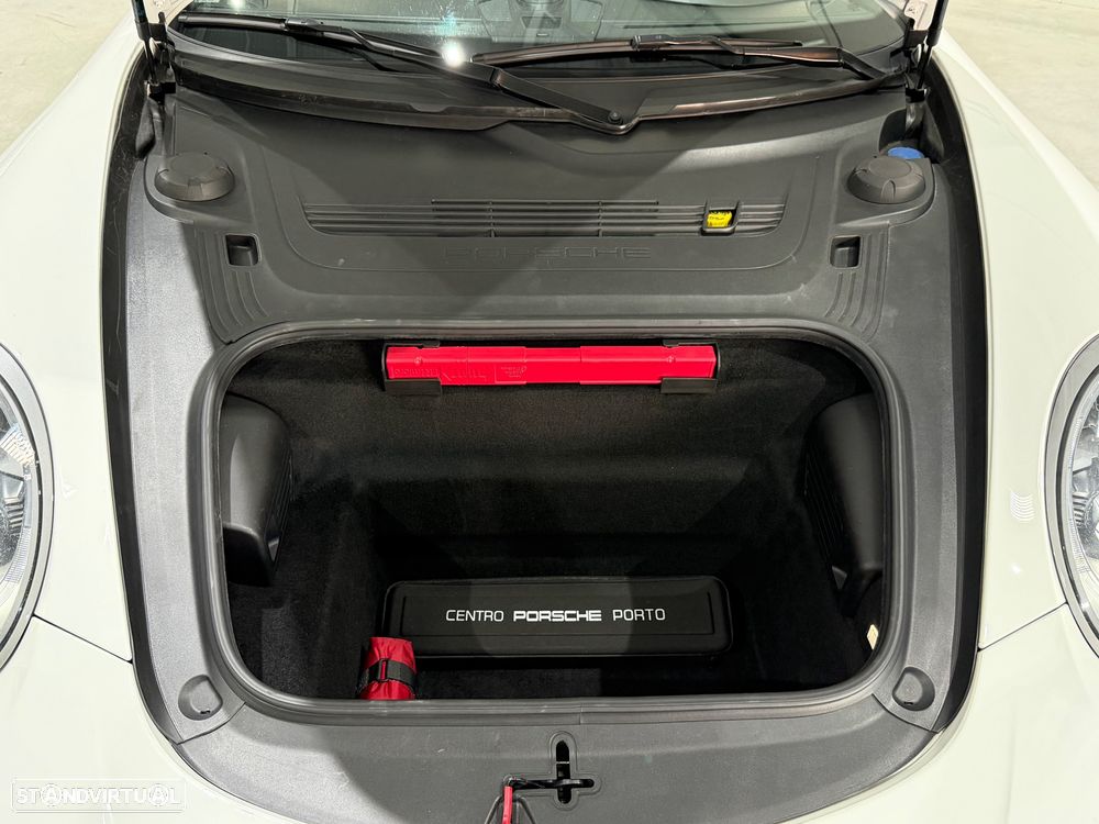 Porsche 911 (991) Turbo S Cabriolet - 53