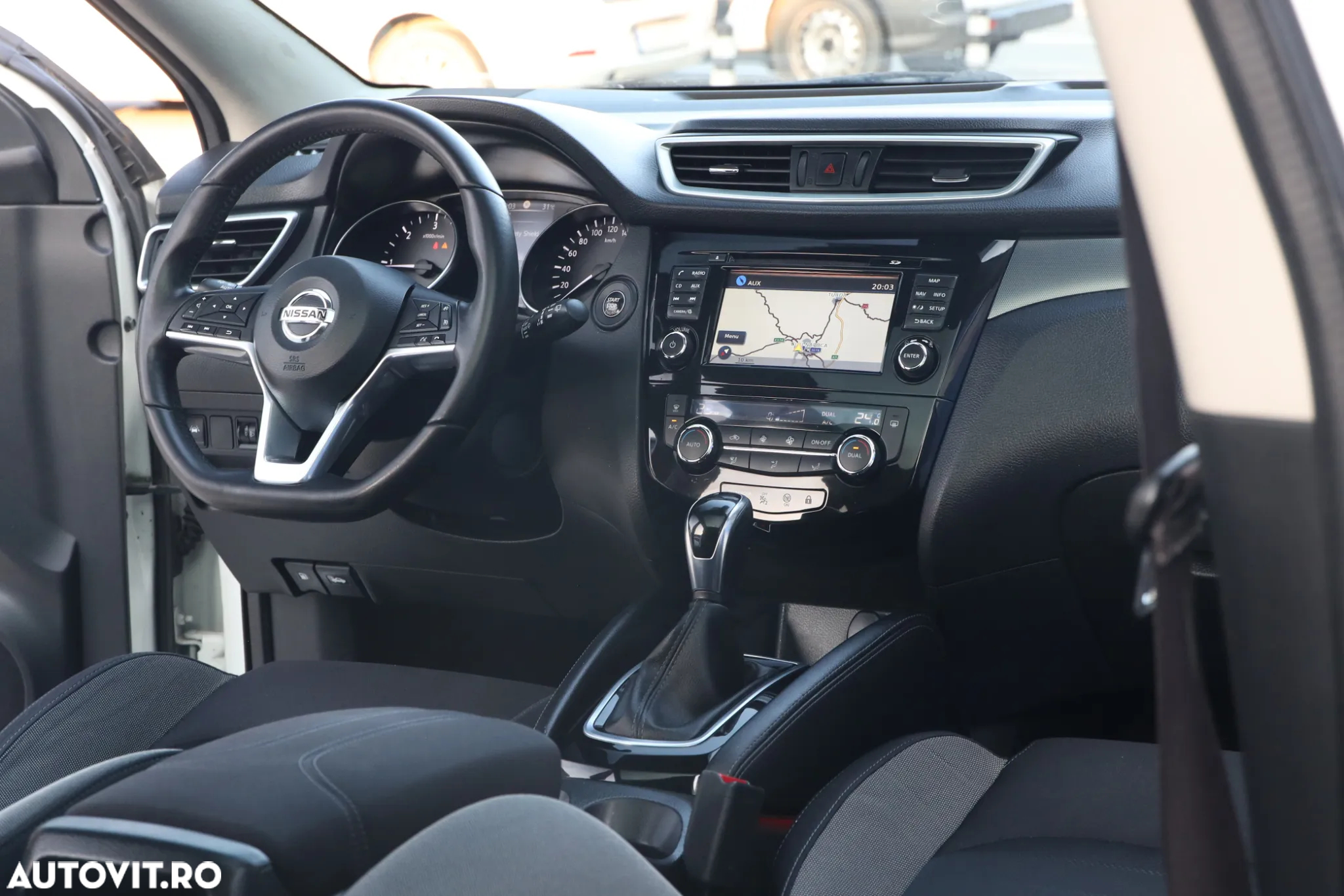Nissan Qashqai 1.6 DCI Start/Stop X-TRONIC Tekna - 5