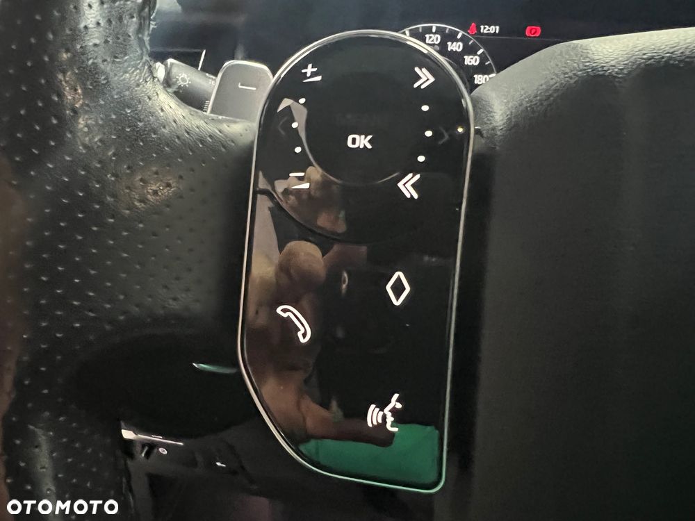 Land Rover Range Rover Velar 2.0d R-Dynamic - 22