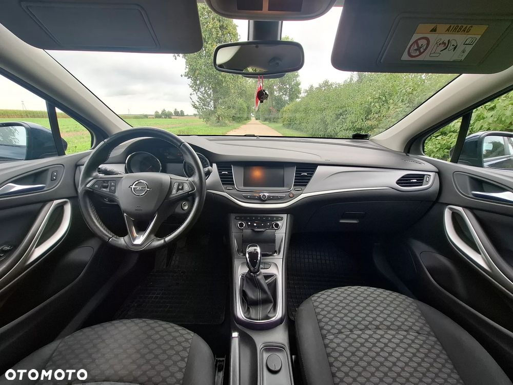 Opel Astra 1.4 T Dynamic - 4