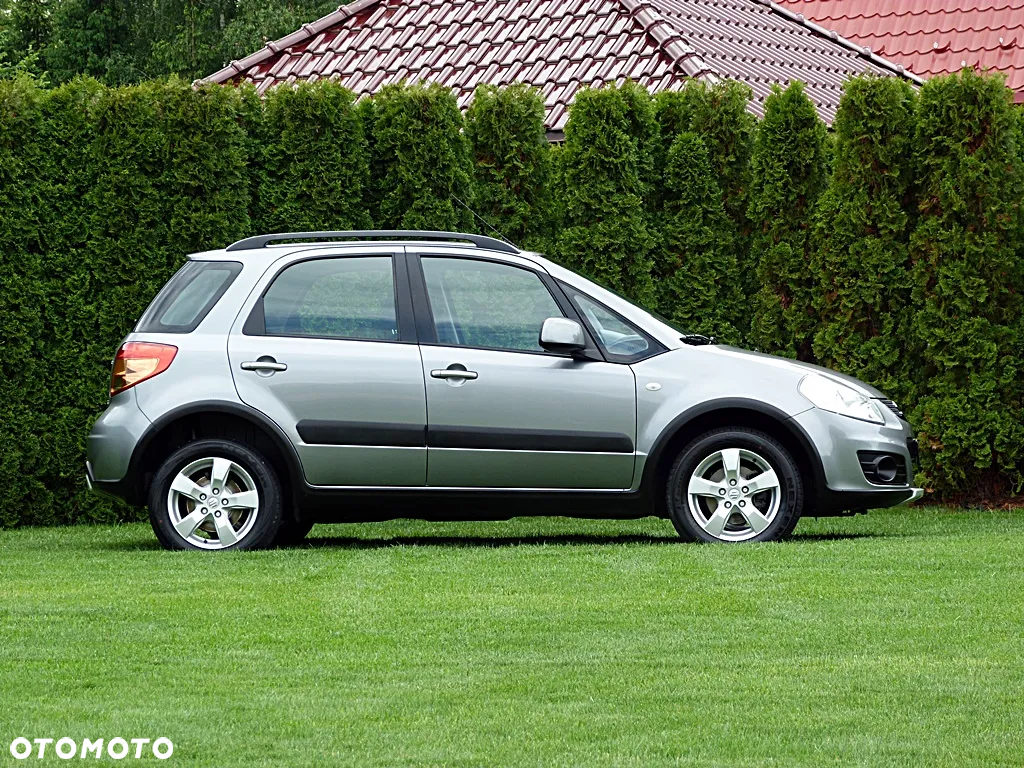 Suzuki SX4 1.6 Comfort Plus 4WD - 10