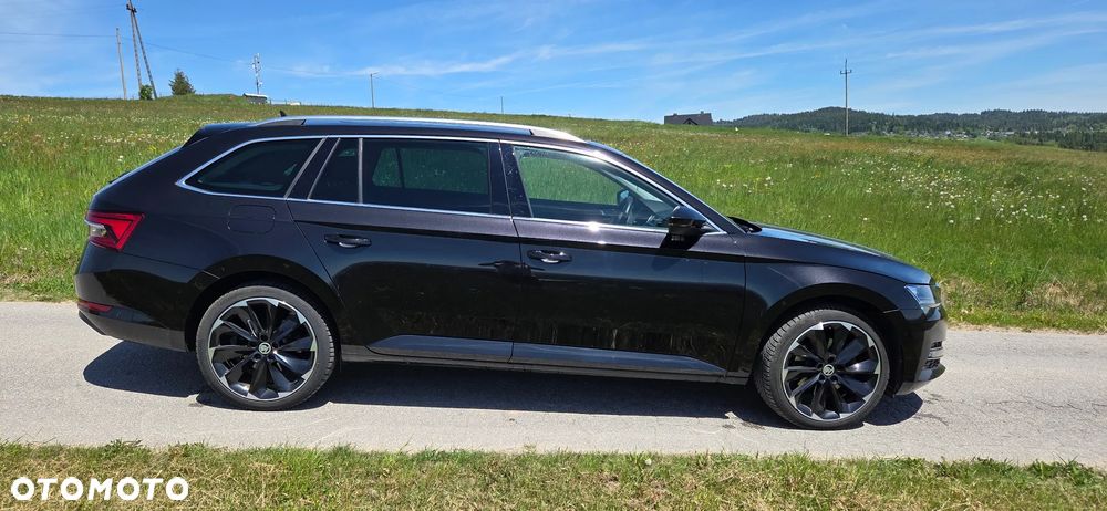 Skoda Superb 2.0 TDI SCR 4x4 Style DSG - 9