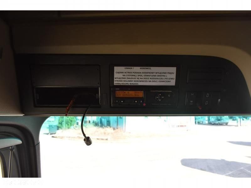 Mercedes-Benz Actros - 27