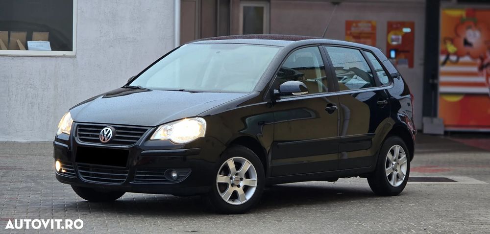 Volkswagen Polo 1.2 Comfortline - 1