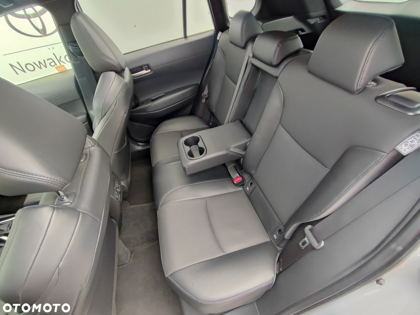 Toyota Corolla Cross - 10