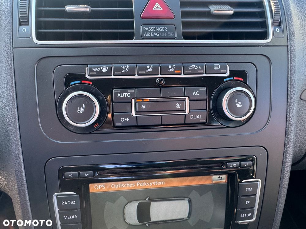 Volkswagen Touran - 19
