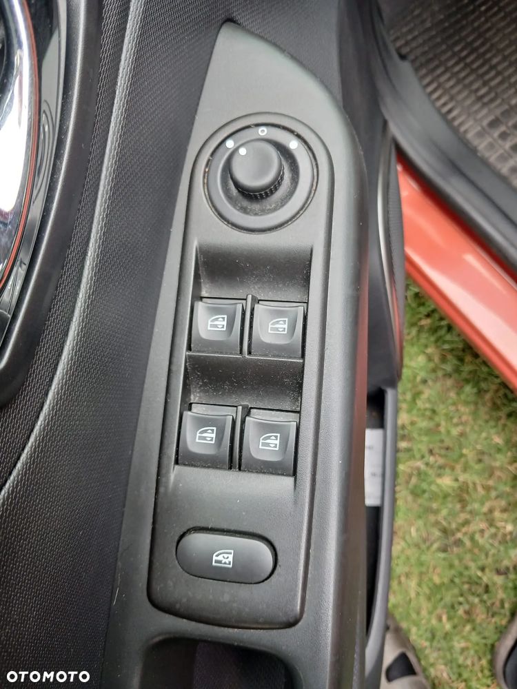Renault Captur ENERGY TCe 90 Start&Stop Luxe - 13