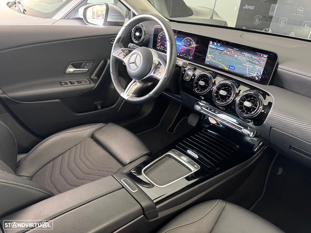 Mercedes-Benz A 200 Standard - 17