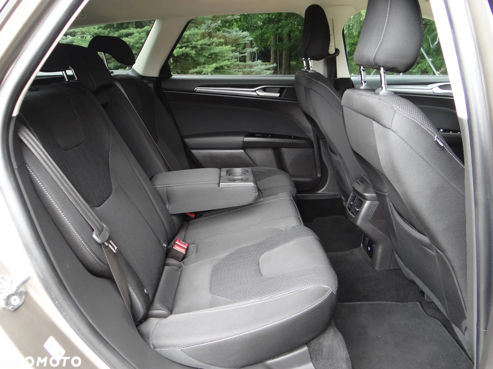 Ford Mondeo Turnier 2.0 EcoBlue Titanium - 22