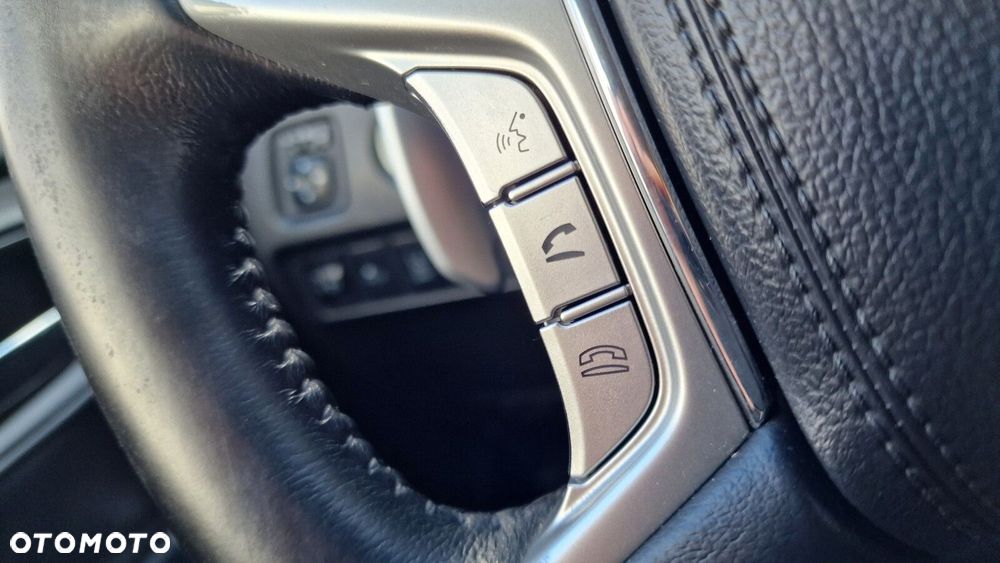 Mitsubishi L200 - 24