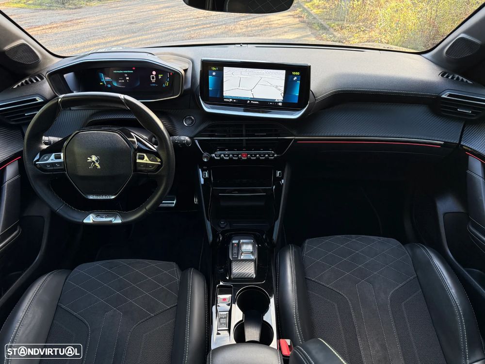 Peugeot e-208 GT - 24