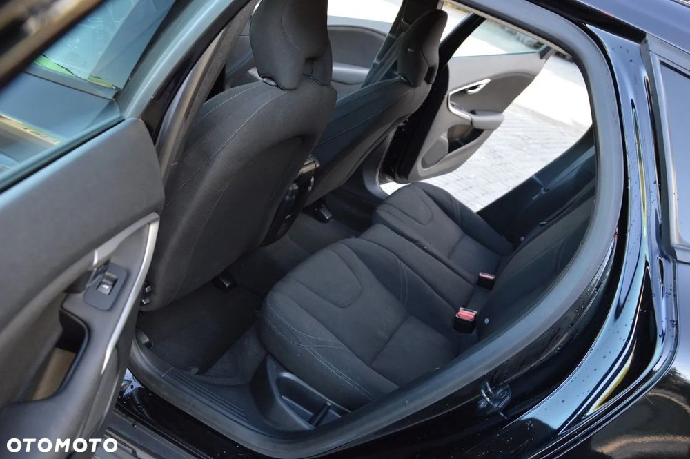 Volvo V40 Cross Country T4 AWD Geartronic Kinetic - 19