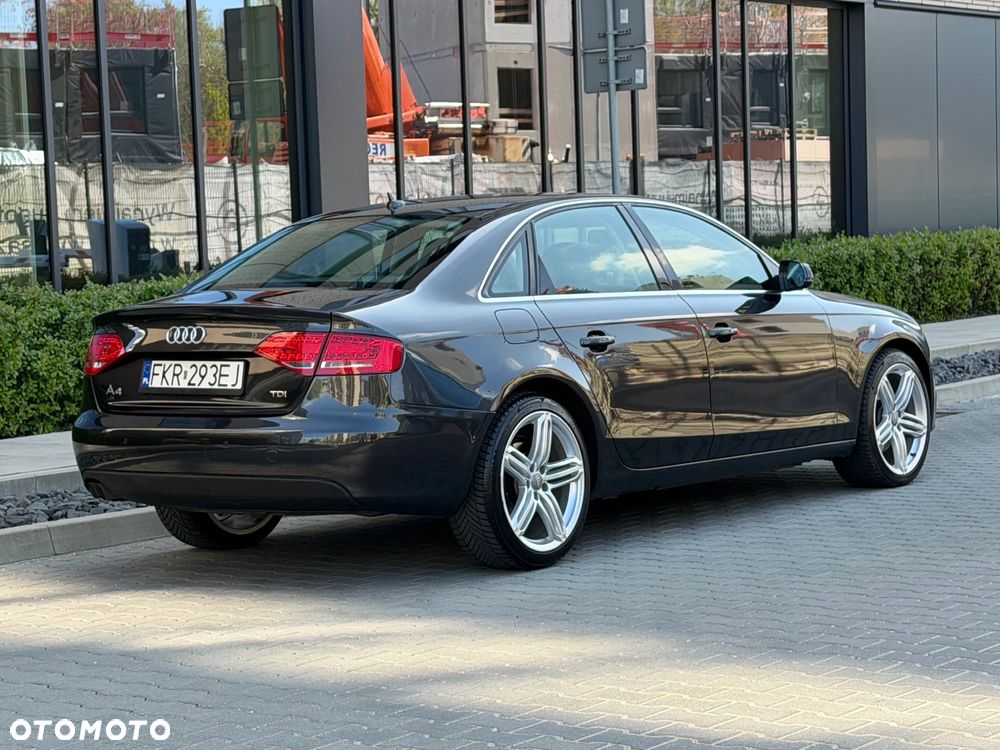 Audi A4 Limousine 2.0 TDI DPF multitronic Ambition - 6