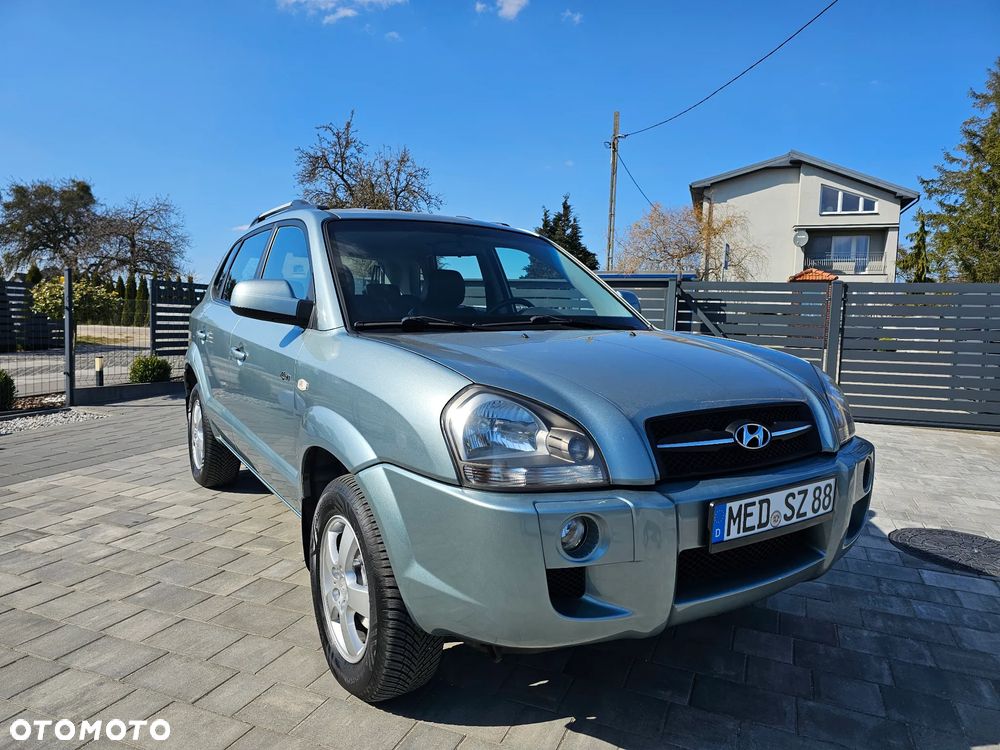 Hyundai Tucson 2.0 4WD GLS - 24