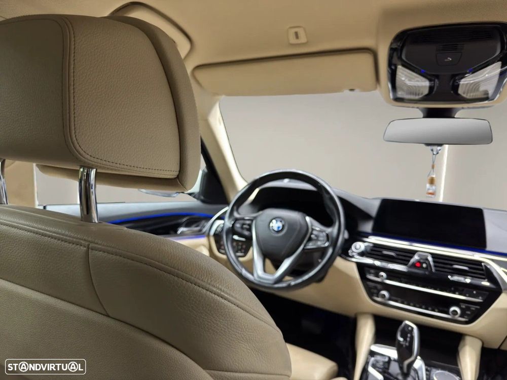 BMW 520 d Line Luxury Auto - 18