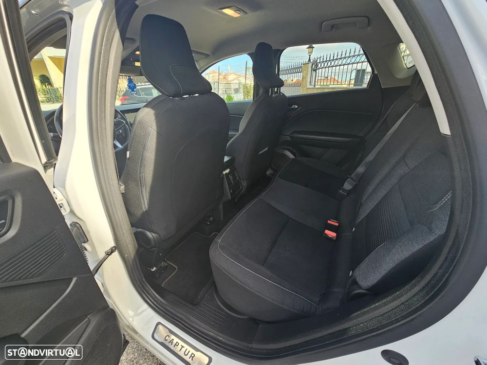 Renault Captur - 13