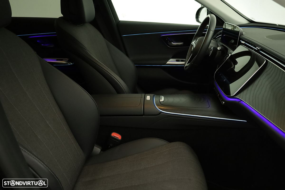 Mercedes-Benz E 300 Standard - 23