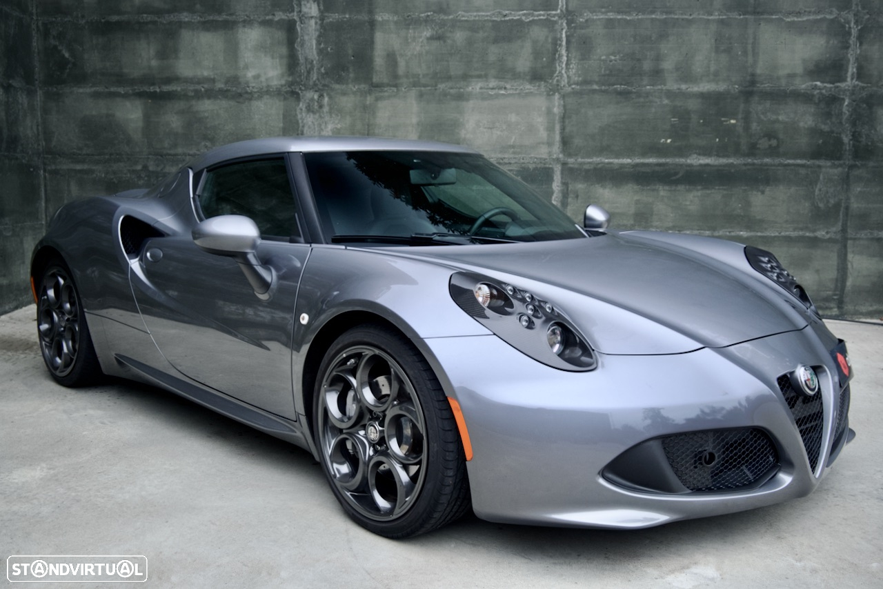 Alfa Romeo 4C 1750 TBi - 10